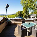 Burg & Gaestehaus By Schwarzenstein Hotel