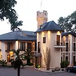 Burg & Gaestehaus By Schwarzenstein Geisenheim