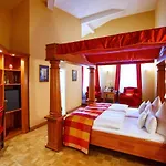 Burg & Gaestehaus By Schwarzenstein Hotel 3*