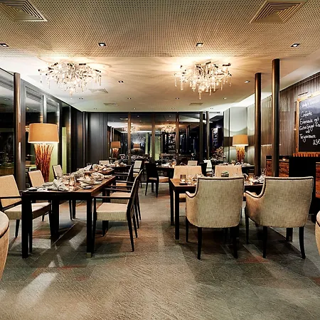 Burg & Gaestehaus By Schwarzenstein 酒店 3*
