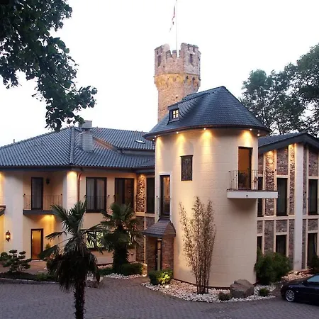 Burg & Gaestehaus By Schwarzenstein Geisenheim