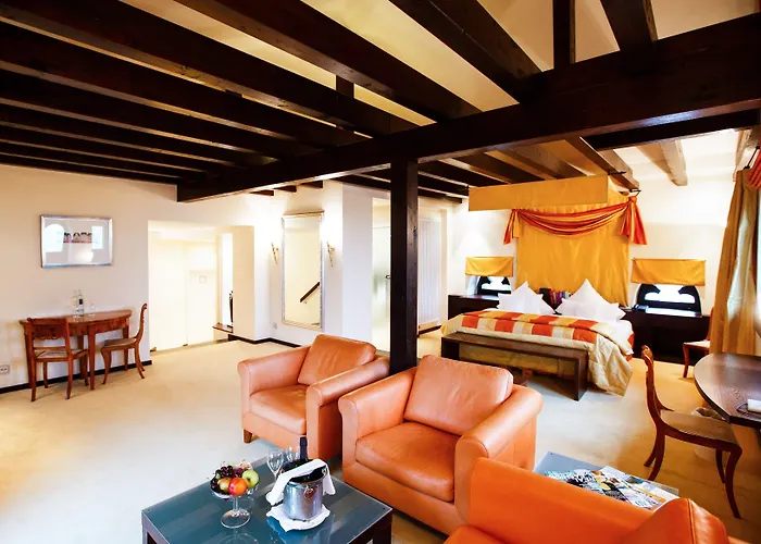 Burg&gästehaus By Schwarzenstein