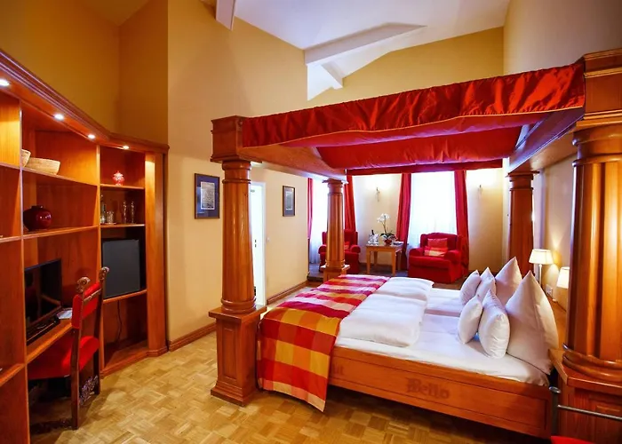 Burg&gästehaus By Schwarzenstein Hotel 3*