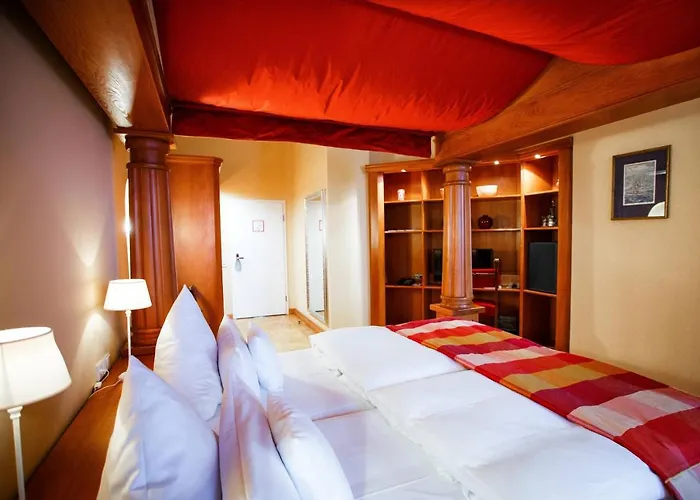 Burg&gästehaus By Schwarzenstein Hotel 3*